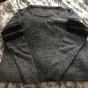 Brandy Melville Sweater